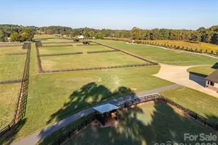 520 Lewis Farm Rd, Bessemer City, NC 28016 - Photo 4