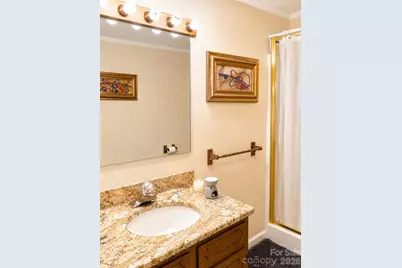 529 Carolina Avenue N, Statesville, NC 28677 - Photo 36