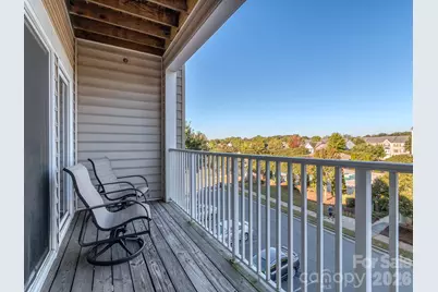 6605 Central Pacific Avenue #302, Charlotte, NC 28210 - Photo 2