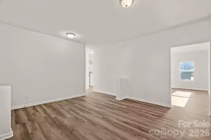 6215 Paw Village Rd, Charlotte, NC 28214 - Photo 4