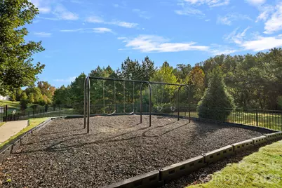 6215 Paw Village Road, Charlotte, NC 28214 - Photo 36