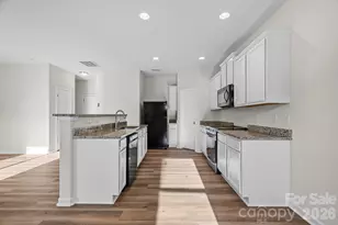 6215 Paw Village Rd, Charlotte, NC 28214 - Photo 14