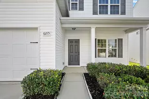 6215 Paw Village Rd, Charlotte, NC 28214 - Photo 2