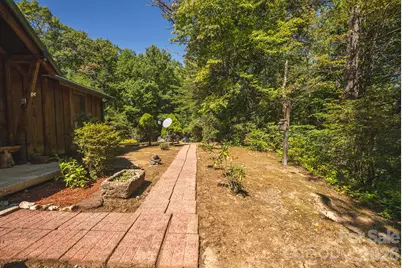 401 Shady Drive, Collettsville, NC 28611 - Photo 6
