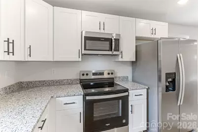 603-605 6th Avenue SW #2, Hickory, NC 28602 - Photo 4