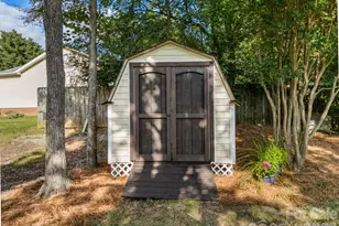 11413 Kingfisher Dr, Charlotte, NC 28226 - Photo 18