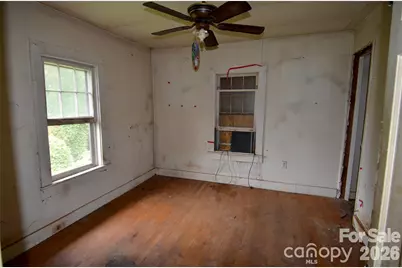 440 Hillcrest Drive, Marion, NC 28752 - Photo 6
