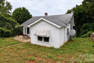 440 Hillcrest Dr, Marion, NC 28752 - Photo 10
