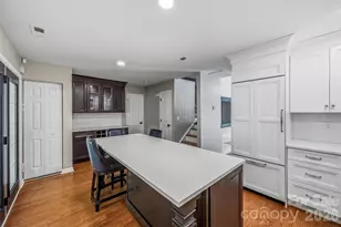 9206 Arbourgate Meadows Ln, Charlotte, NC 28277 - Photo 12