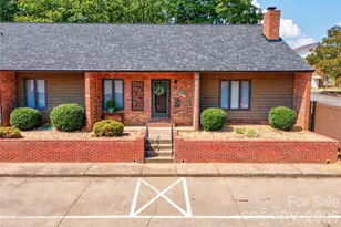 301 Pinkney St, Shelby, NC 28150 - Photo 1