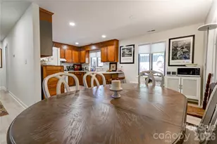 301 Pinkney St, Shelby, NC 28150 - Photo 8