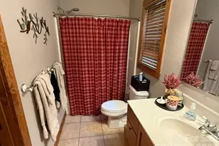 349 Barefoot Cv, Burnsville, NC 28714 - Photo 22