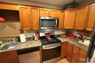 349 Barefoot Cv, Burnsville, NC 28714 - Photo 10