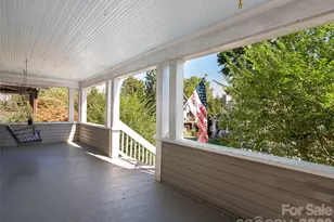 33 Madeline Ave, Asheville, NC 28806 - Photo 4