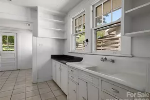 33 Madeline Ave, Asheville, NC 28806 - Photo 10