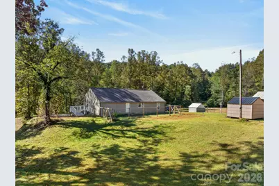 2805 H T Road, Lenoir, NC 28645 - Photo 32