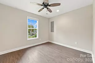 203 Crestview Dr, Thomasville, NC 27360 - Photo 22