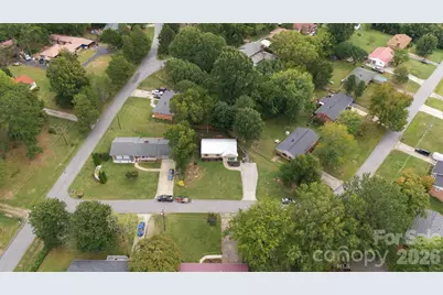 203 Crestview Drive, Thomasville, NC 27360 - Photo 8