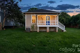605 Oakland Ave, Charlotte, NC 28204 - Photo 24