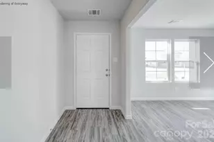106 McKellar St, Lincolnton, NC 28092 - Photo 2