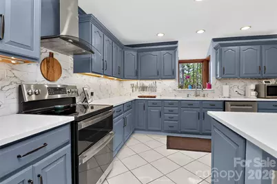 525 Shoreline Drive, Lancaster, SC 29720 - Photo 2