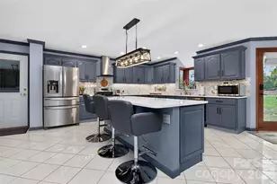 525 Shoreline Dr, Lancaster, SC 29720 - Photo 1