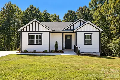 1346 39th Street Circle SW, Hickory, NC 28602 - Photo 1