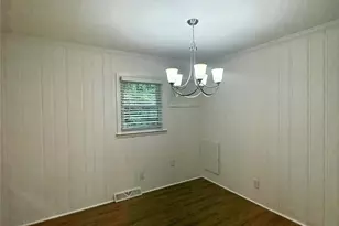 109 Holly Dr, Mount Holly, NC 28120 - Photo 8