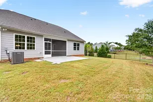 201 Picasso Ln, Mount Holly, NC 28120 - Photo 40