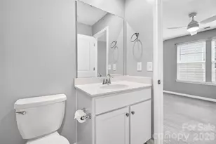 201 Picasso Ln, Mount Holly, NC 28120 - Photo 32
