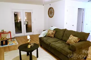 5504 Ilford St, Charlotte, NC 28215 - Photo 2