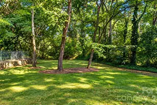 1225 E Barden Rd, Charlotte, NC 28226 - Photo 16