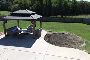 3923 Ritchie Rd, Lincolnton, NC 28092 - Photo 18