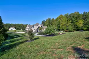 8833 Kerns Meadow Ln, Huntersville, NC 28078 - Photo 4