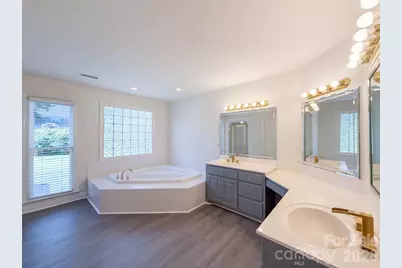 4215 3rd Street NW, Hickory, NC 28601 - Photo 14
