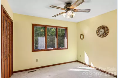 198 Woods End Drive, Hendersonville, NC 28739 - Photo 18
