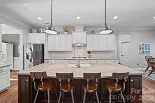 2028 Donovan Dr, Matthews, NC 28104 - Photo 4