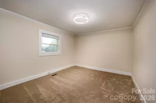 135 Vinson Rd, Statesville, NC 28677 - Photo 18