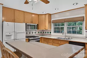 3325 St Evans Rd, Charlotte, NC 28214 - Photo 20