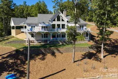 6810 McGalliard Pointe Drive NE, Valdese, NC 28690 - Photo 2
