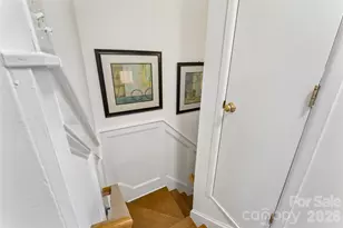 422 W 8th St, Charlotte, NC 28202 - Photo 14
