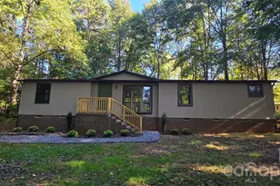 127 Louise Dr, Mooresville, NC 28115 - Photo 2