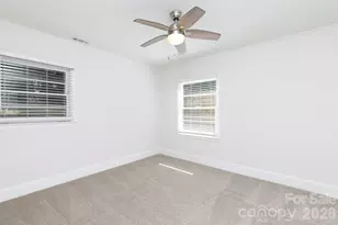 5121 Kistler Ave, Charlotte, NC 28205 - Photo 16