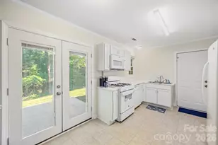 2374 Eagle Glen Ct, Gastonia, NC 28056 - Photo 12