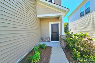 2111 Belterra Dr, Charlotte, NC 28216 - Photo 2