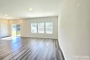 2111 Belterra Dr, Charlotte, NC 28216 - Photo 4