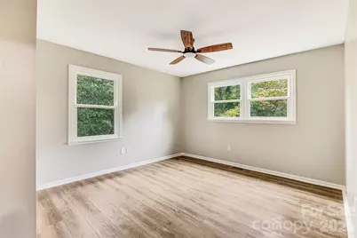 929 E Leonard Street, Southport, NC 28461 - Photo 38