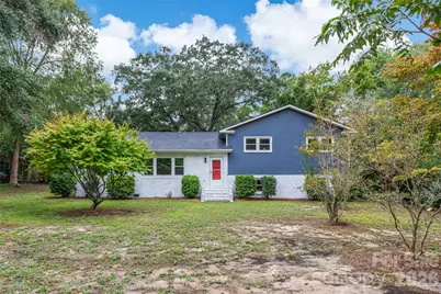 929 E Leonard Street, Southport, NC 28461 - Photo 1