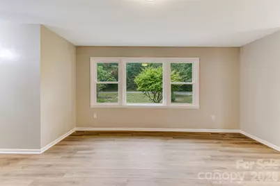 929 E Leonard Street, Southport, NC 28461 - Photo 8