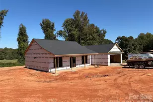183 Bevis Ln, Statesville, NC 28677 - Photo 2